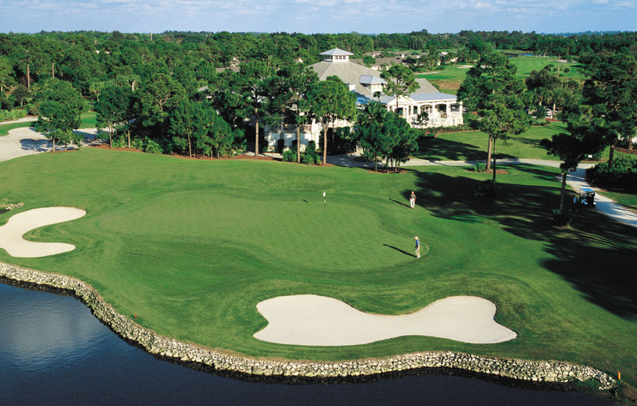 18th hole at Indian River Club